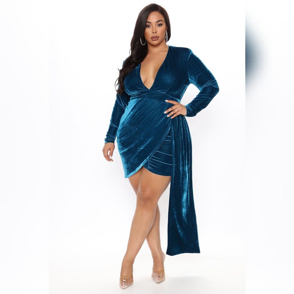 Fashion Nova NWT Plus 1X Venice Velvet Mini Dress Teal Blue